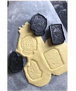 Witchy Plätzchen Ausstechformen KILLSTAR 9 Witchy Plätzchen Ausstechformen KILLSTAR -Halloween Geschaft killstar witchy cookie ausstechformen killstar witchy cookie cutters gothic accessoires gothic deko 50323 04